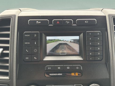 Used 2020 Ford F250 XL w/ STX Appearance Package image 23