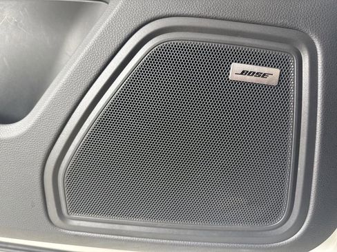 Certified 2024 Porsche Macan AWD/4WD image 35
