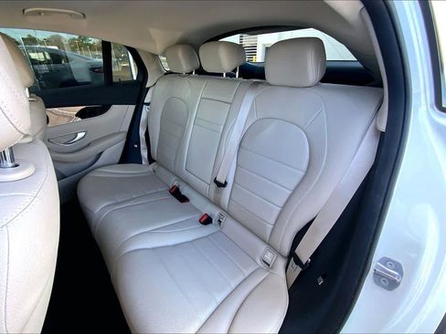 Used 2017 Mercedes-Benz GLC 300 4MATIC Coupe image 22