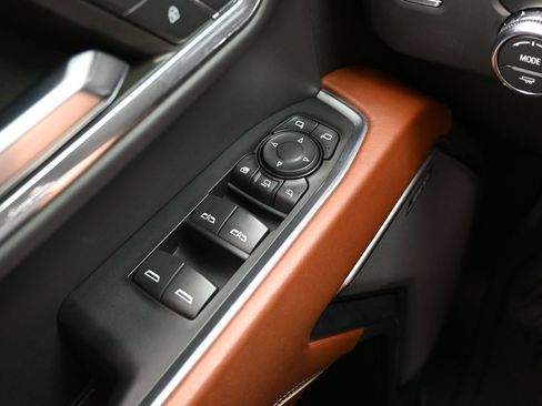 Used 2024 GMC Sierra 3500 Denali Ultimate AWD/4WD image 25