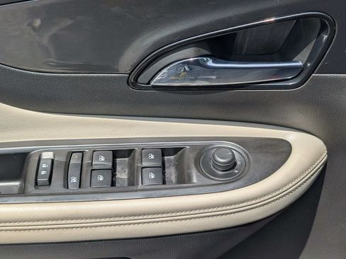Used 2018 Buick Encore Preferred AWD/4WD image 16