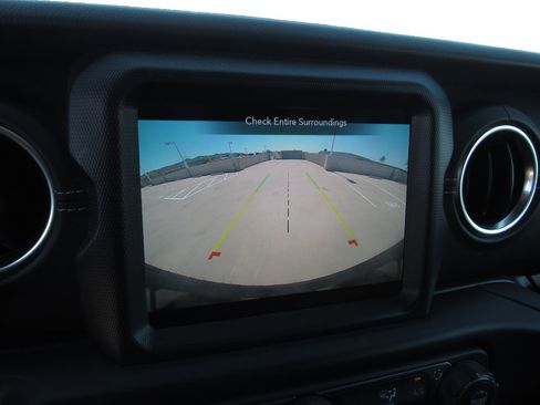 Used 2023 Jeep Wrangler Sahara w/ Safety Group image 18