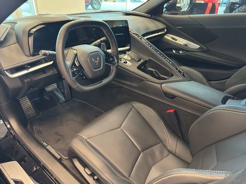 Used 2023 Chevrolet Corvette Stingray Coupe w/ 1LT image 10