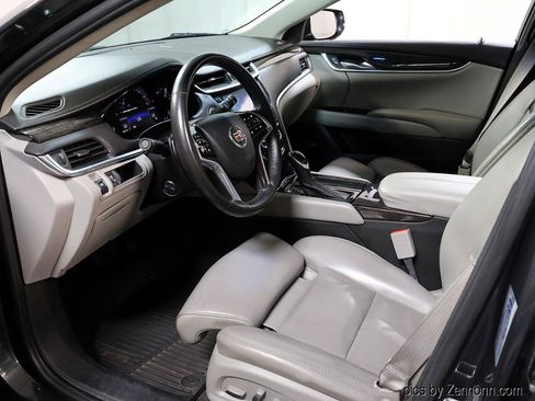 Used 2013 Cadillac XTS Luxury FWD image 13