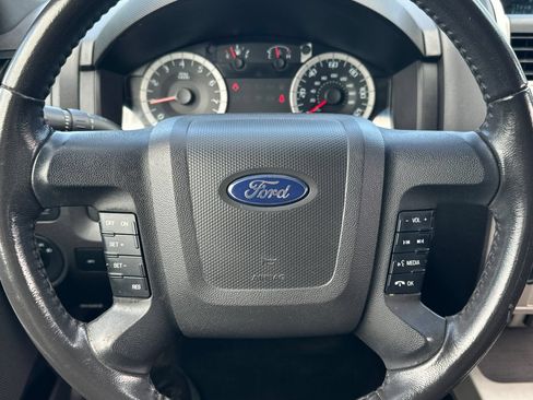 Used 2011 Ford Escape XLT w/ 201A Rapid Spec Order Code FWD image 21