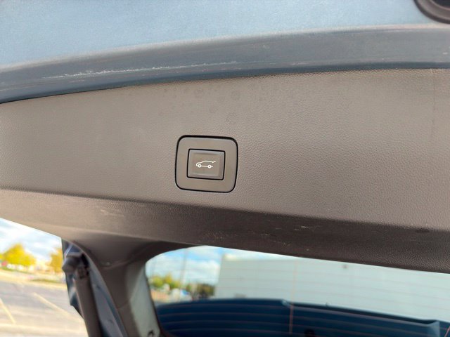 Used 2024 Buick Encore GX Avenir w/ Avenir Convenience Package FWD image 18