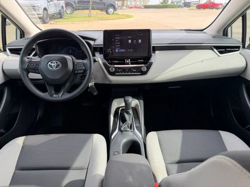 Used 2026 Toyota Corolla LE FWD image 24