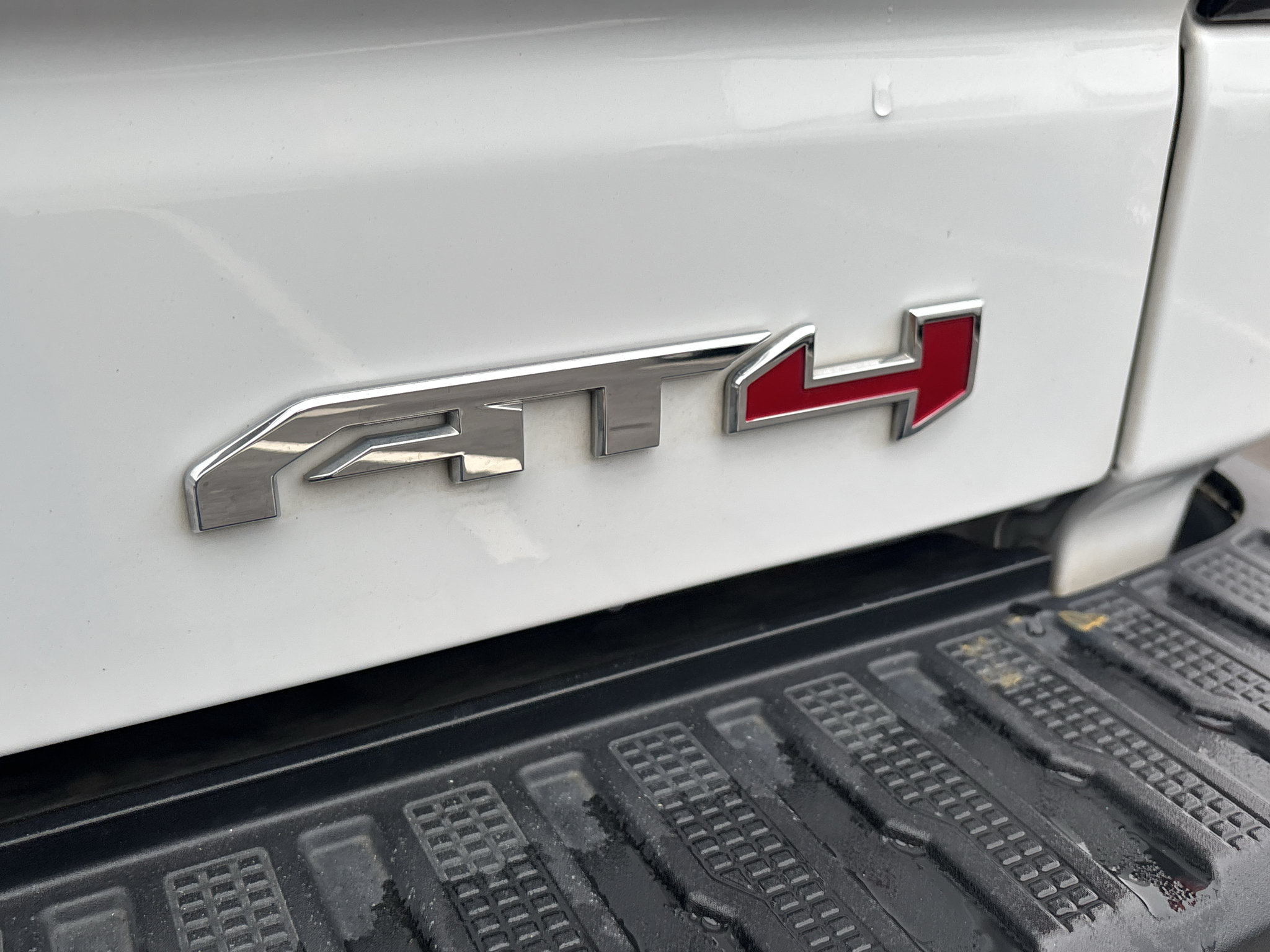Used 2025 GMC Sierra 1500 AT4 AWD/4WD image 10