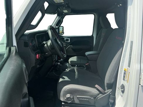 Used 2024 Jeep Wrangler Unlimited Rubicon w/ Safety Group AWD/4WD image 14
