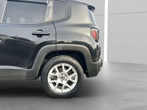 Used 2021 Jeep Renegade Latitude w/ Convenience Group image 25