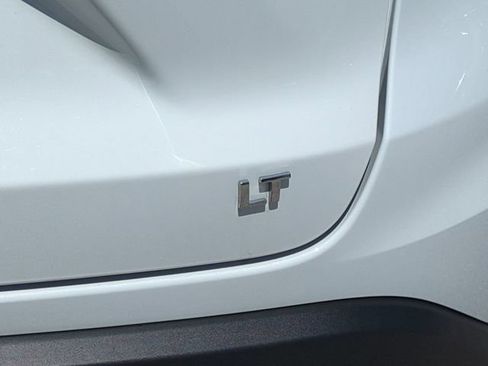 Certified 2025 Chevrolet Trax LT FWD image 13
