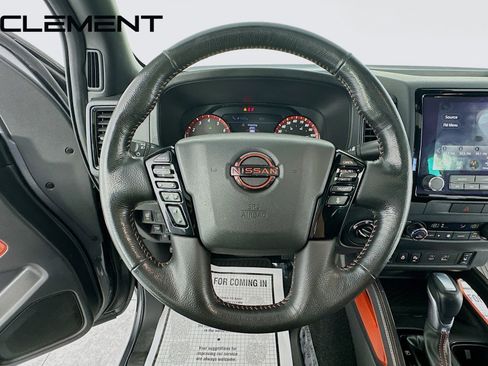 Used 2022 Nissan Frontier PRO-4X AWD/4WD image 14