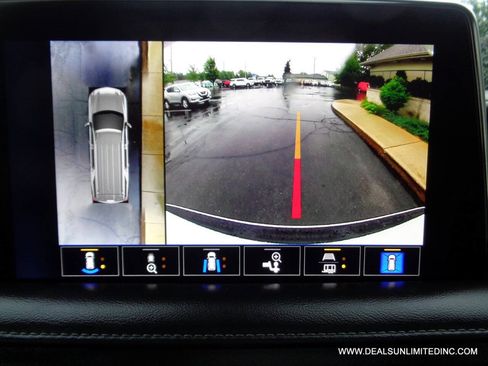 Used 2022 Chevrolet Suburban LT w/ LT Signature Plus Package AWD/4WD image 15