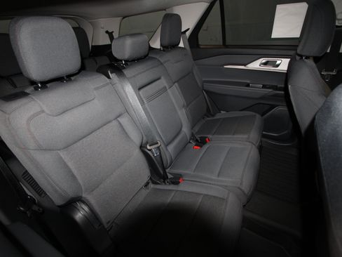 New 2026 Ford Explorer Active AWD/4WD image 18