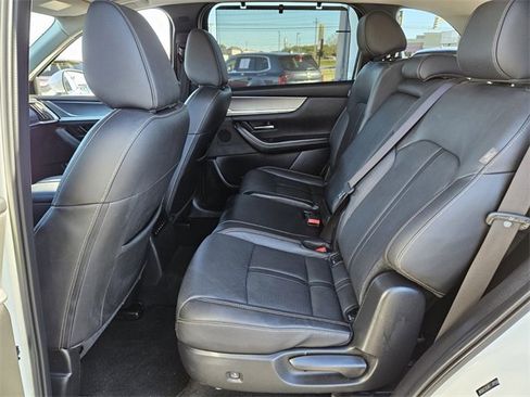 Used 2024 MAZDA CX-90 3.3 Turbo w/ Preferred Plus image 9
