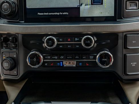 Used 2026 Ford F450 Platinum w/ Platinum Plus Package image 26