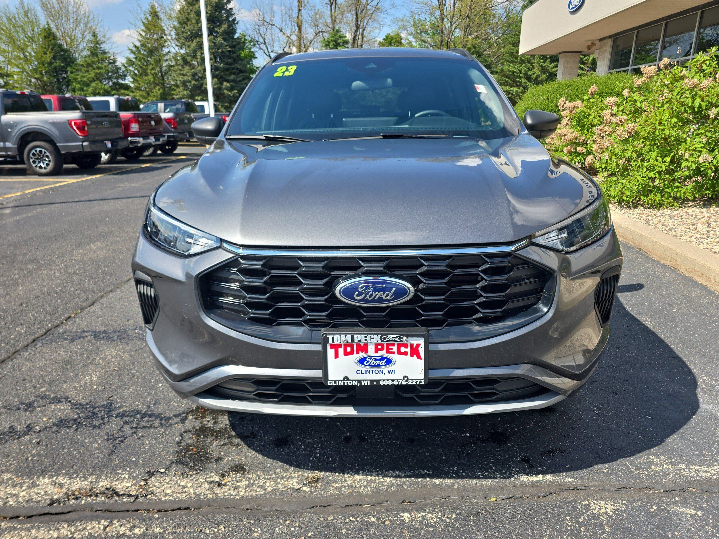 Used 2023 Ford Escape ST-Line w/ Tech Pack #1 AWD/4WD image 5