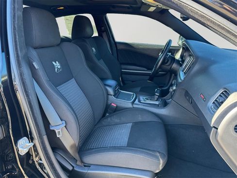 Used 2022 Dodge Charger Scat Pack w/ Driver Convenience Group image 12