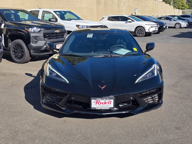 Used 2022 Chevrolet Corvette Stingray Premium Cpe w/ Z51 Performance Package RWD image 2