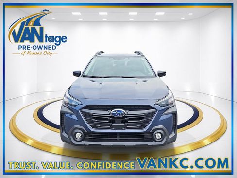 Certified 2025 Subaru Outback Onyx Edition AWD/4WD image 2