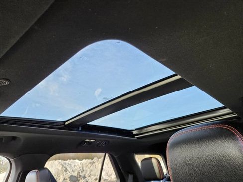 Certified 2022 Ford Explorer ST-Line image 22