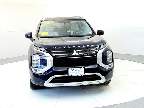 Used 2025 Mitsubishi Outlander SEL image 8