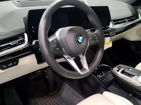 Used 2026 BMW X1 xDrive28i w/ Technology Package AWD/4WD image 13