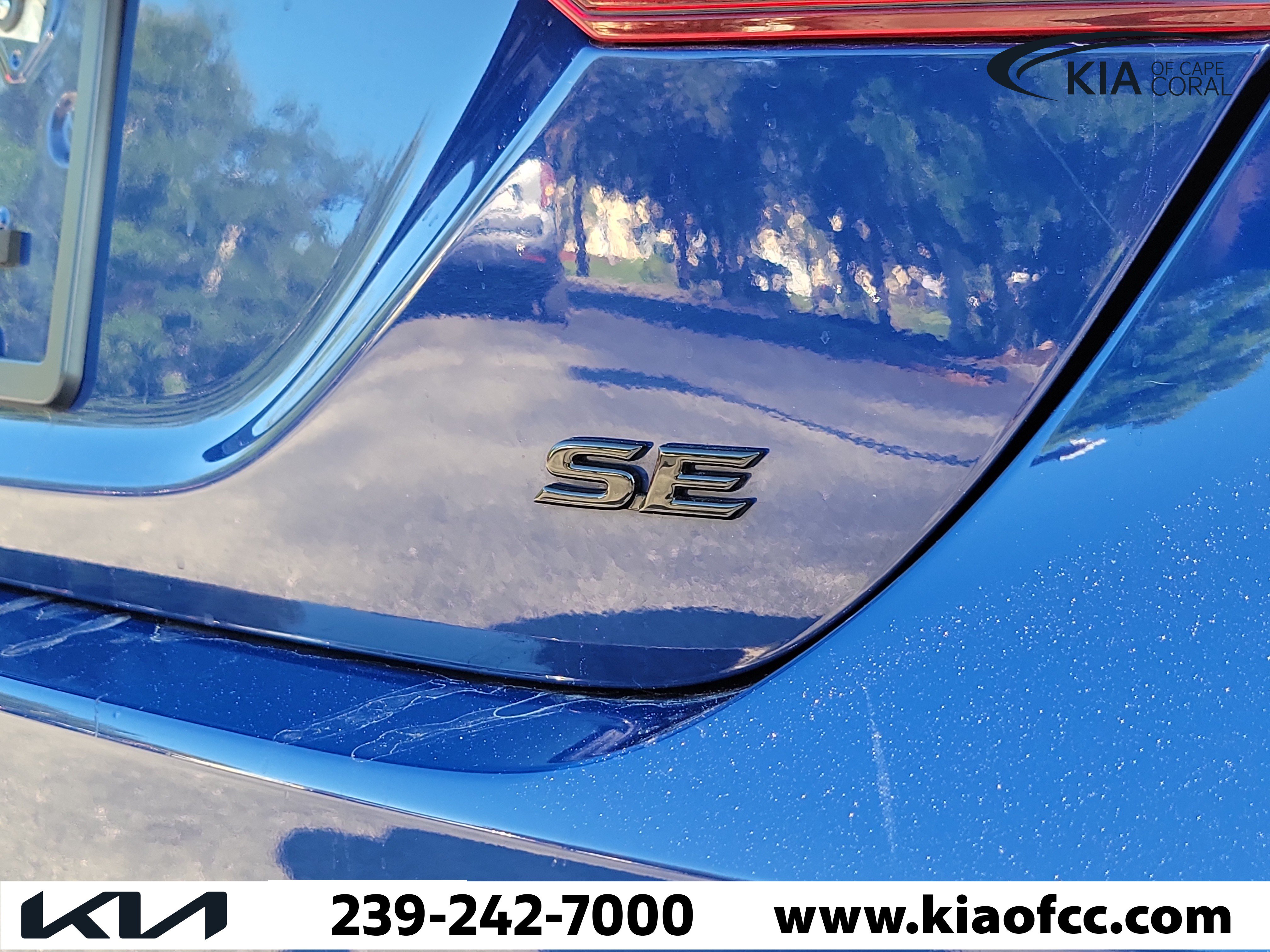 Used 2023 Toyota Camry SE w/ Convenience Package FWD image 10