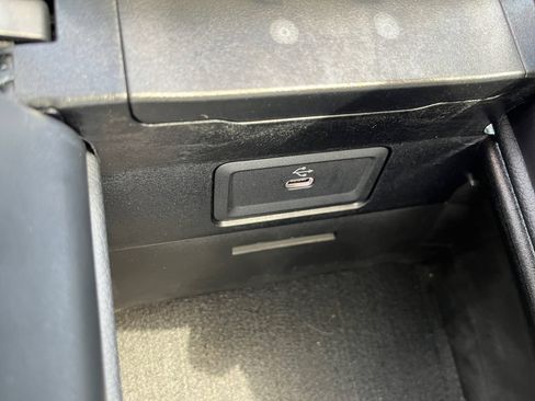 Used 2026 Mercedes-Benz C 300 4MATIC Sedan image 24