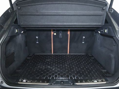 Used 2025 Jaguar F-PACE R-Dynamic S image 36