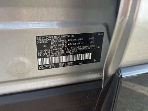 Used 2021 Toyota RAV4 XSE w/ XSE Grade Weather Package AWD/4WD image 28