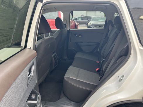 Used 2023 Nissan Rogue SV AWD/4WD image 17