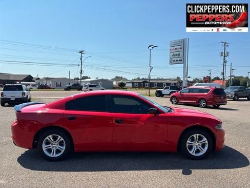 Used 2022 Dodge Charger SXT RWD image 6