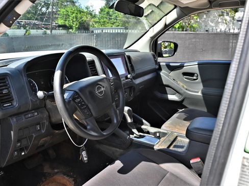 Used 2024 Nissan Frontier S w/ S Utility Package RWD image 14