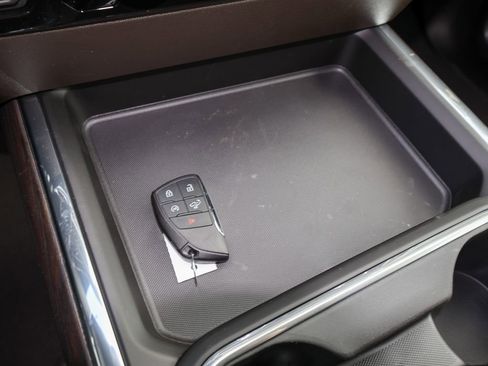 New 2026 GMC Sierra 3500 SLT image 25