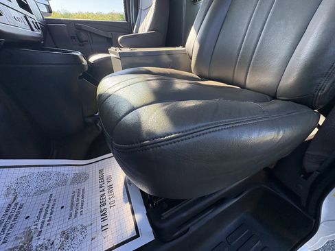 Used 2020 Chevrolet Express 3500 Extended w/ Driver Convenience Package RWD image 25