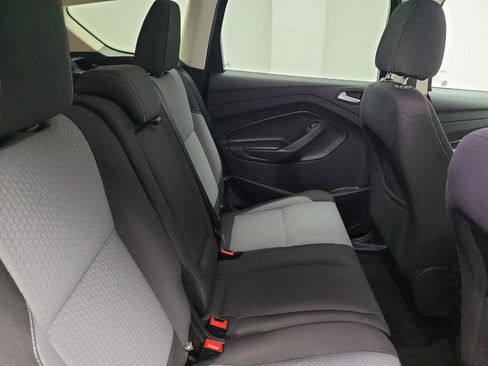 Used 2017 Ford Escape SE w/ Equipment Group 201A AWD/4WD image 19