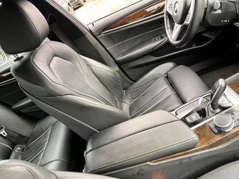 Used 2017 BMW 540i xDrive 540i xDrive Sedan 4D image 34