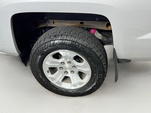 Certified 2018 Chevrolet Silverado 1500 LT w/ All Star Edition AWD/4WD image 24