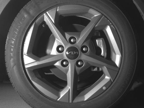 Used 2025 Kia K4 LXS image 13