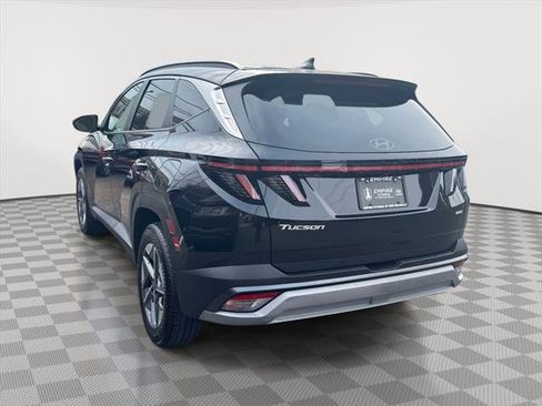 Certified 2025 Hyundai Tucson SEL image 4