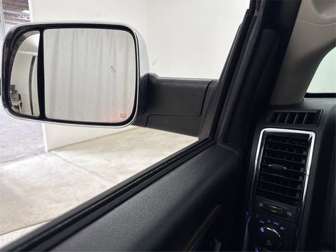 Used 2018 RAM 1500 Laramie w/ Convenience Group image 27