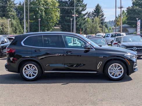 Used 2022 BMW X5 xDrive45e w/ Executive Package image 6
