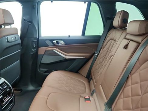 Used 2026 BMW X5 sDrive40i w/ M Sport Package image 29