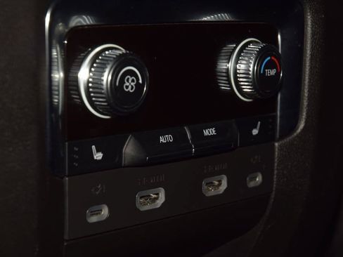 Used 2024 GMC Yukon XL Denali w/ Advanced Technology Package AWD/4WD image 45