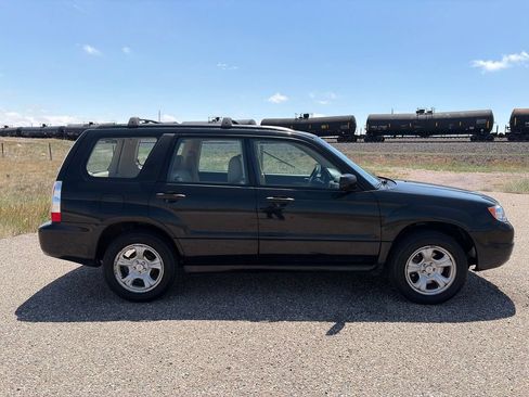 Used 2006 Subaru Forester 2.5X AWD/4WD image 6