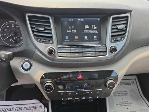 Used 2018 Hyundai Tucson Value AWD/4WD image 21