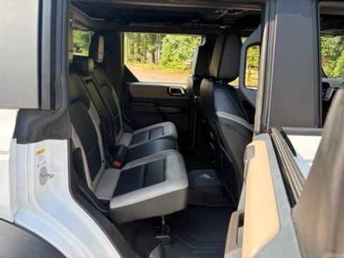 Used 2024 Ford Bronco Wildtrak AWD/4WD image 34