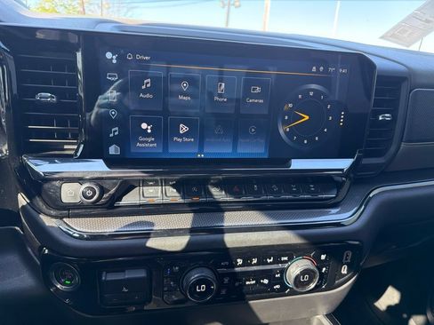 Used 2023 Chevrolet Silverado 1500 ZR2 w/ Technology Package AWD/4WD image 25