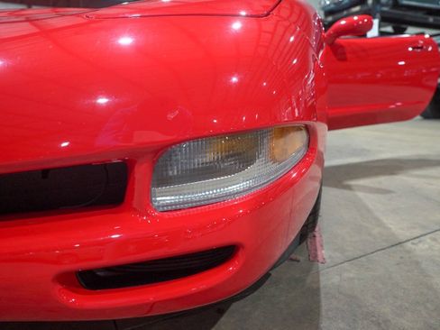 Used 2001 Chevrolet Corvette Coupe RWD image 29